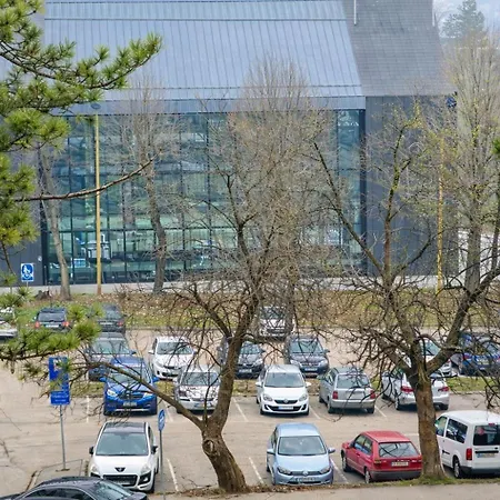 Muki Park Apartman *
