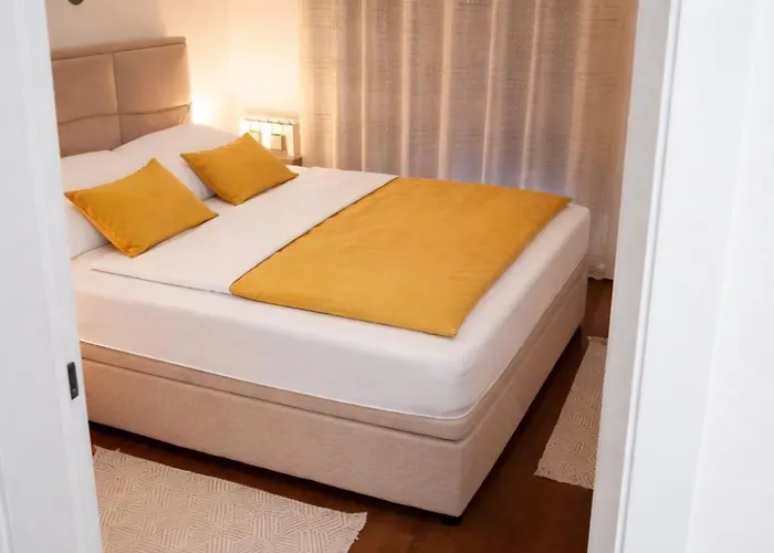 Muki Park 公寓 图兹拉